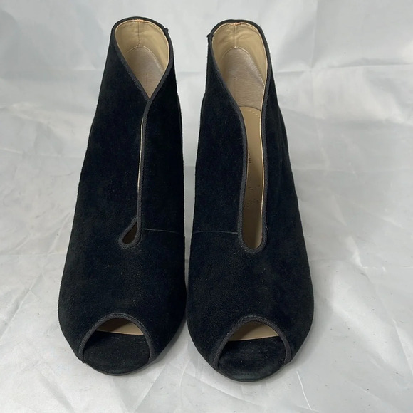 Adrienne Vittadini Peep Toe Split Vamp Heel Booties Black Fine Suede Leather 10 - Picture 3 of 11